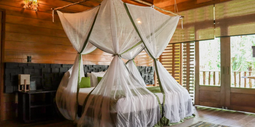 on-vacation-amazonas-hotel-amazon-cama-doble-6